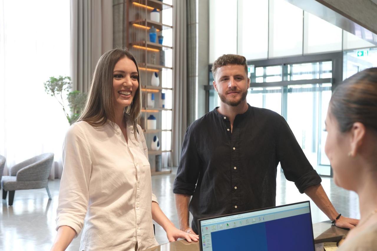 Charthouse Bahrain Ξενοδοχείο Μανάμα Εξωτερικό φωτογραφία Students at the University of Applied Sciences and Medical University of Southern Tyrol