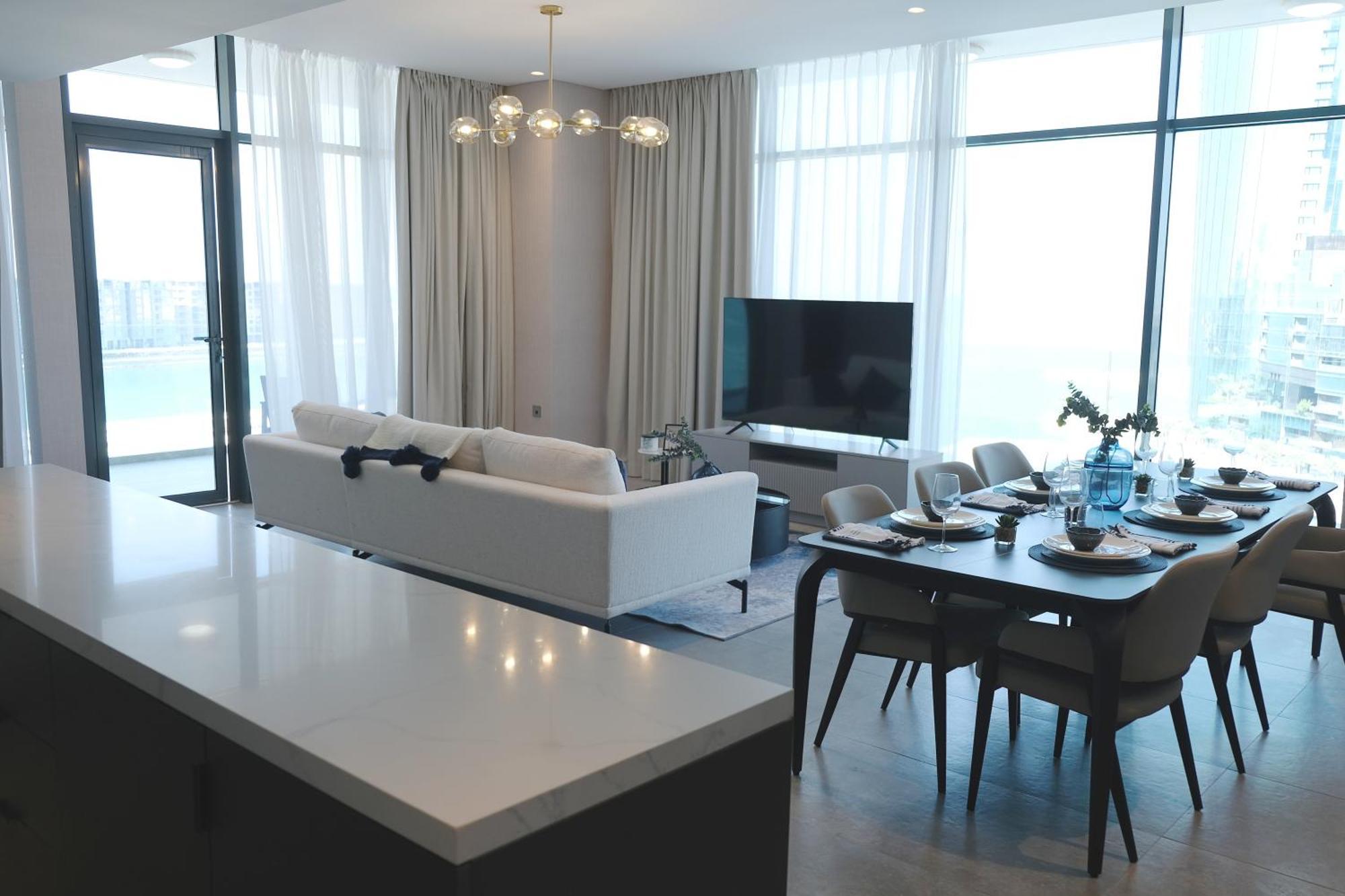 Charthouse Bahrain Ξενοδοχείο Μανάμα Εξωτερικό φωτογραφία A living room in a 3-bedroom apartment